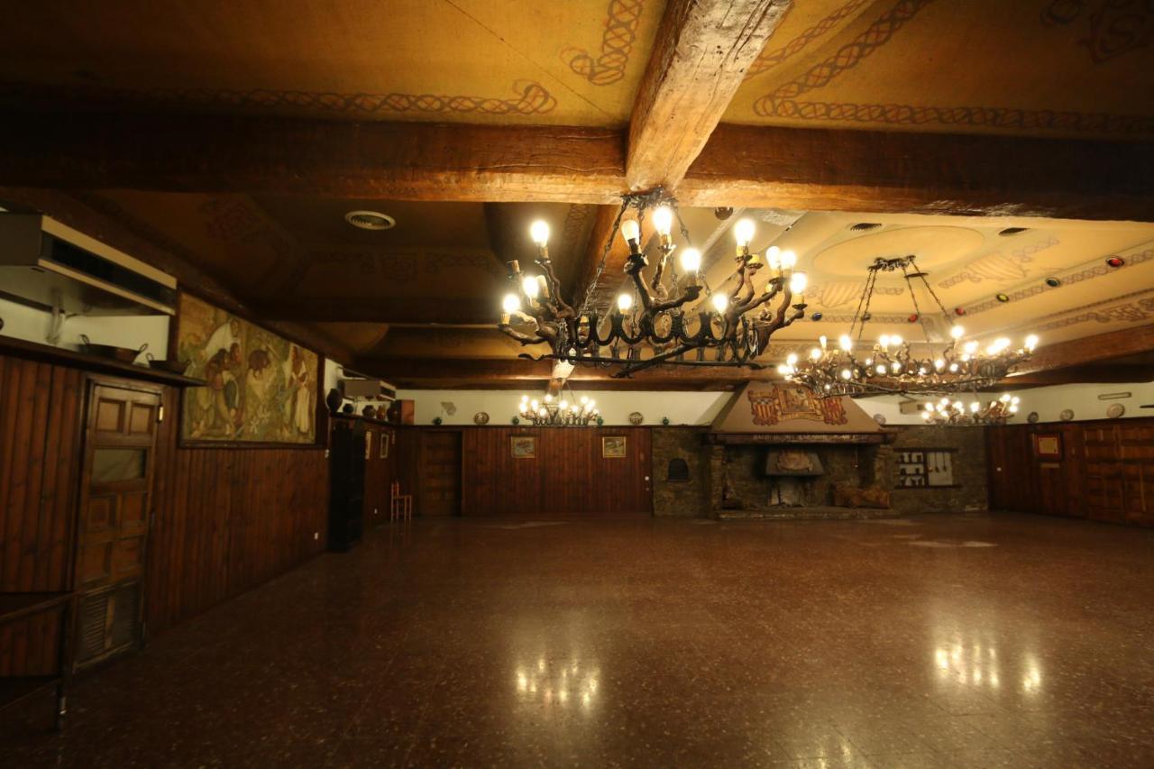 Hostal Del Senglar إسبلوغا ذي فرانكولي المظهر الخارجي الصورة
