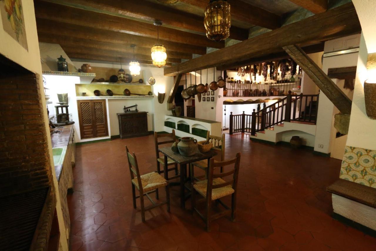 Hostal Del Senglar إسبلوغا ذي فرانكولي المظهر الخارجي الصورة